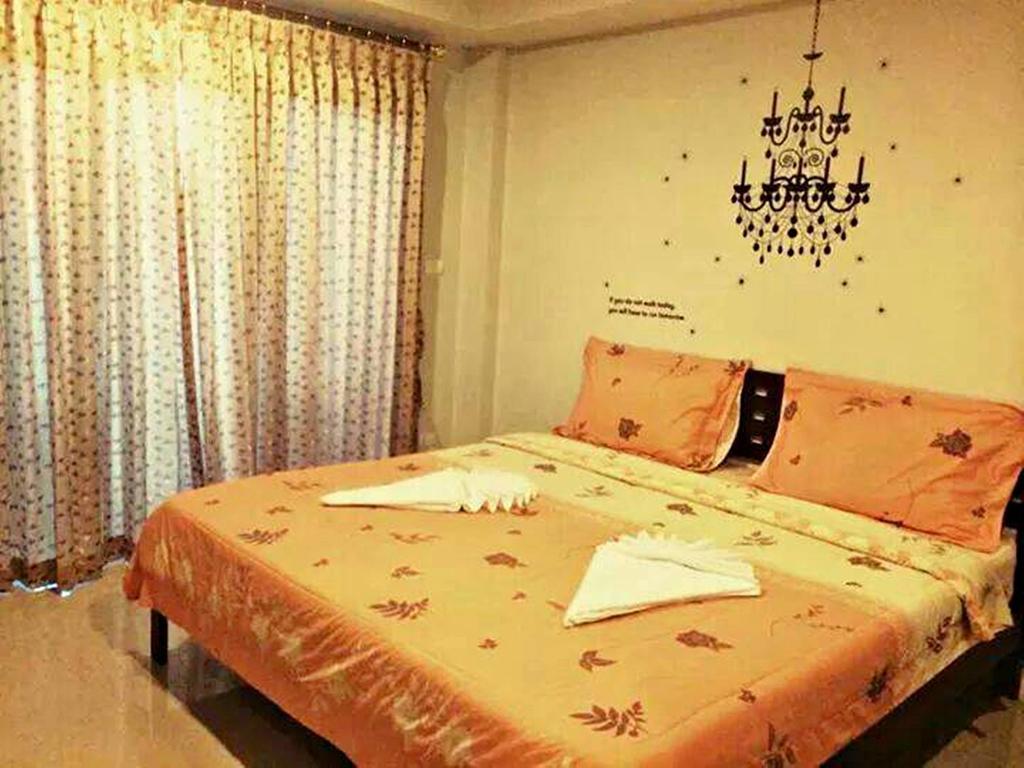The Day Hotel Chonburi Room photo